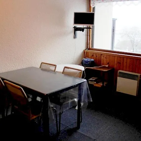 Au Pied Des Pistes Avec Parking Gratuit - Fr-1-814-106 Besse-et-Saint-Anastaise
